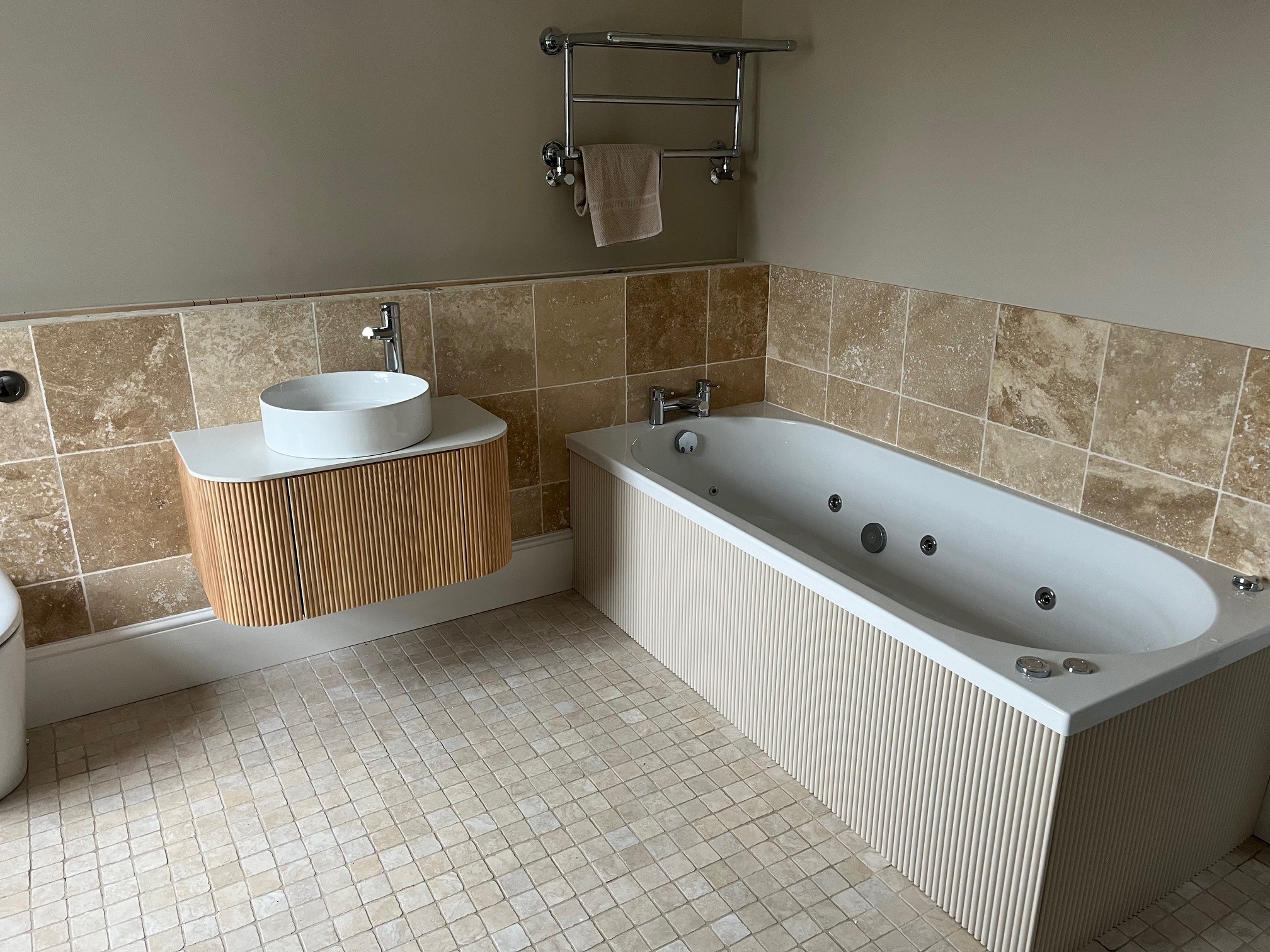 Mini Ribbed moisture resistant bath panel